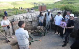 Vali Polat ve Milletvekili Çalkın'dan Ani Örenyeri'nde inceleme
