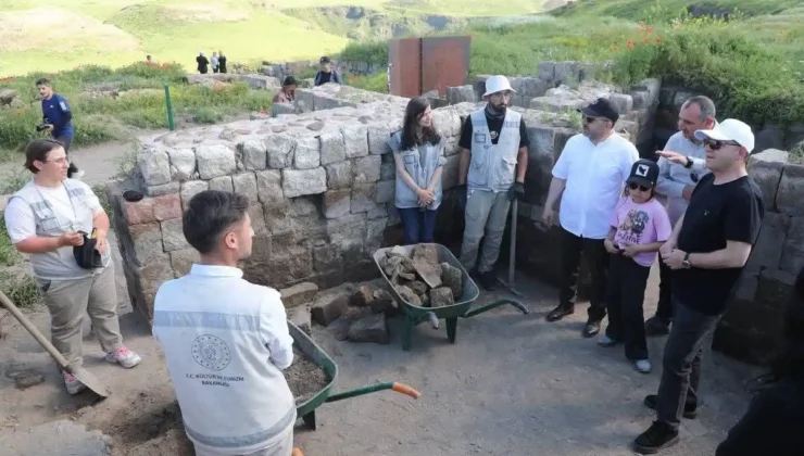 Vali Polat ve Milletvekili Çalkın'dan Ani Örenyeri'nde inceleme