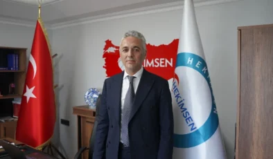 Hekimsen Başkanı Uzm. Dr. Adil Kurban'dan sağlıkta şiddete karşı müzikli protesto