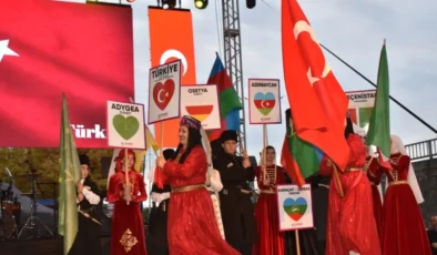 15. Uluslararası Tulum ve Halk Dansları Festivali coşkuyla tamamlandı